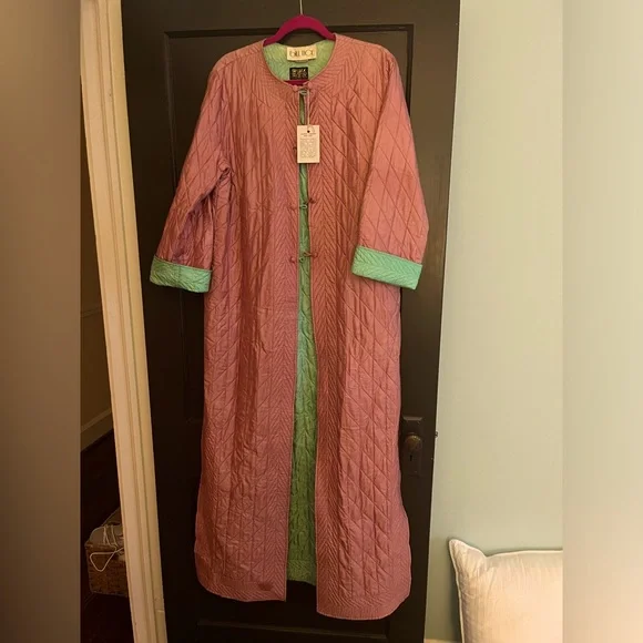 Vintage 1970’s Bill Tice silk robe - Picture 1 of 8